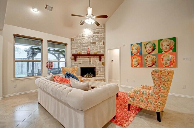 Building Photo - 8219 Peppervine Ct