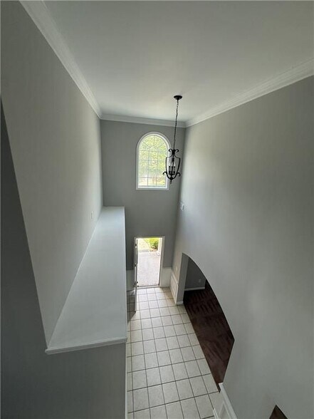 Building Photo - 1667 Overview Cir SW