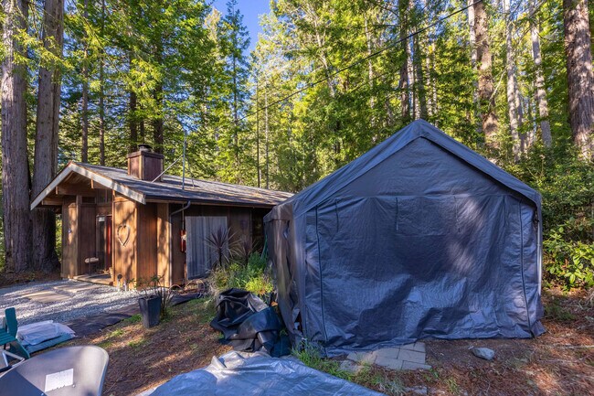 Building Photo - 22000 Timber Cove Rd