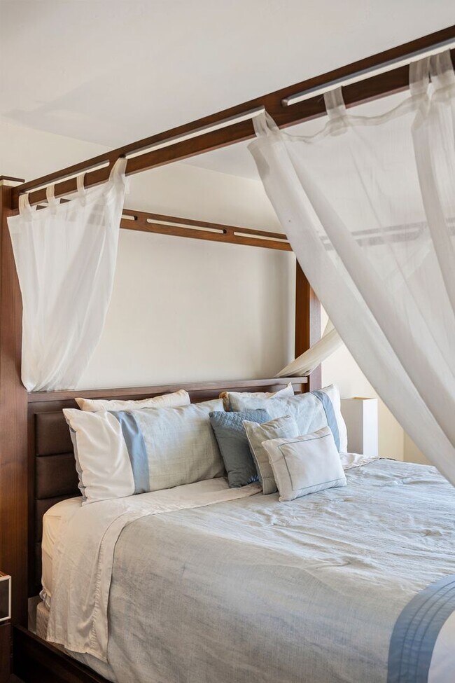 Building Photo - Mandalay Shores Beach| Home on Mandalay Be...