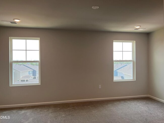 Building Photo - 642 Gimari Dr