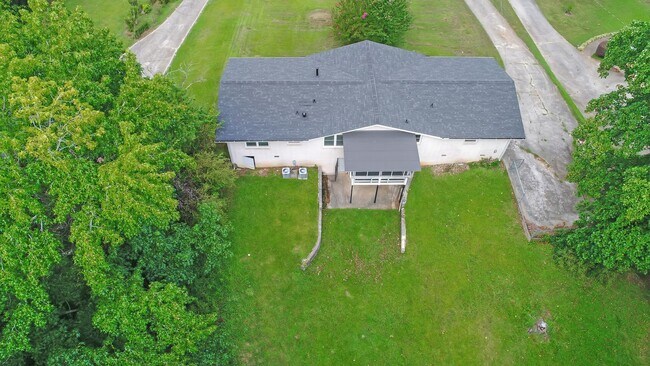 Building Photo - Don’t Miss Out! Look, Lease, and Live Spec...
