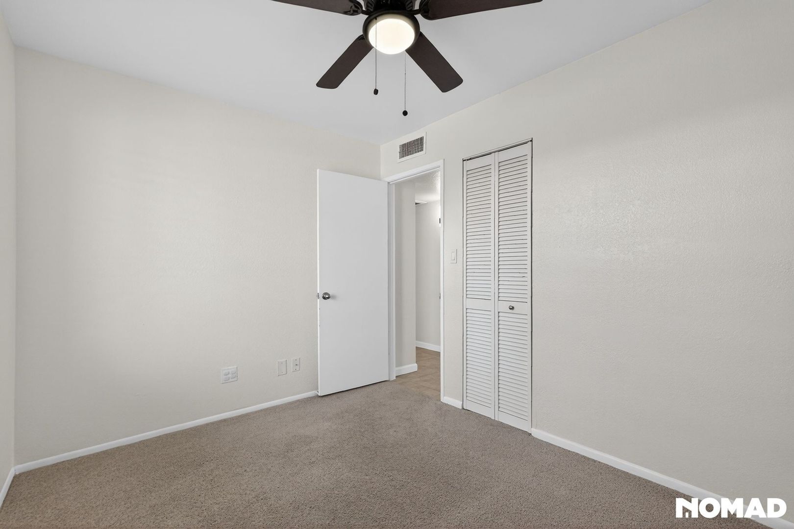 Building Photo - 1636 W Taro Ln