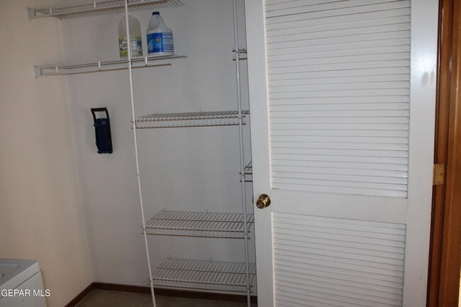 Building Photo - 4113 Loma Rosada Dr