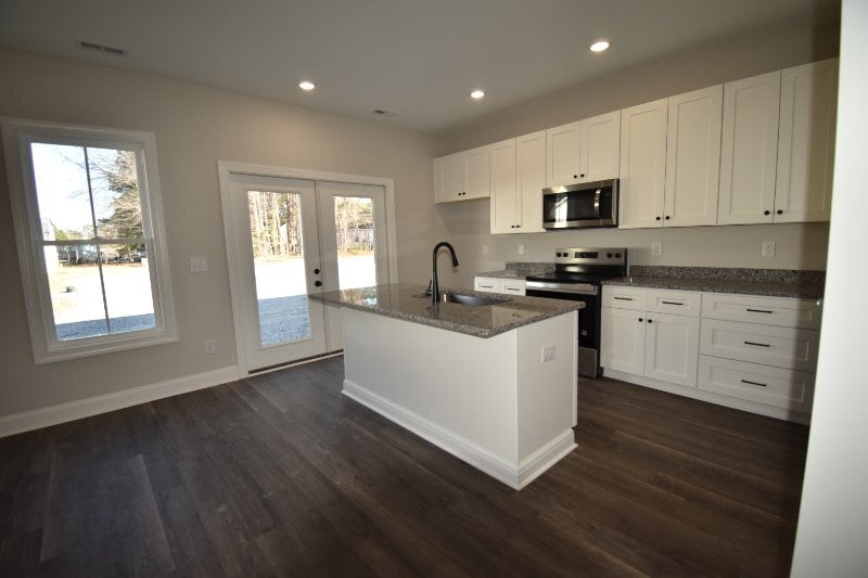 Building Photo - 174 W Allen St