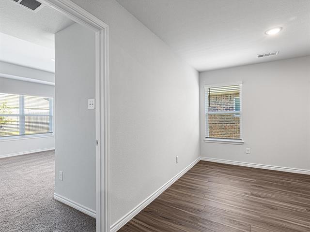 Building Photo - 1604 Luke St