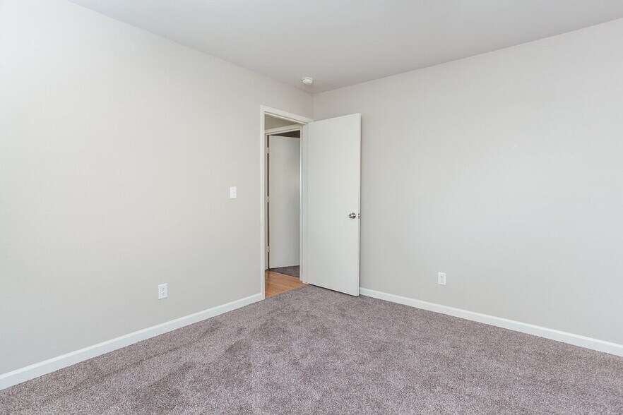 Building Photo - 8408 Warthen Meadows St