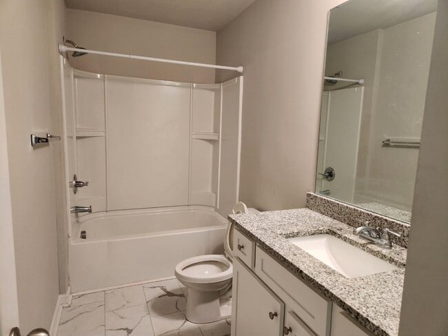 Building Photo - 101 McGinnis Cir