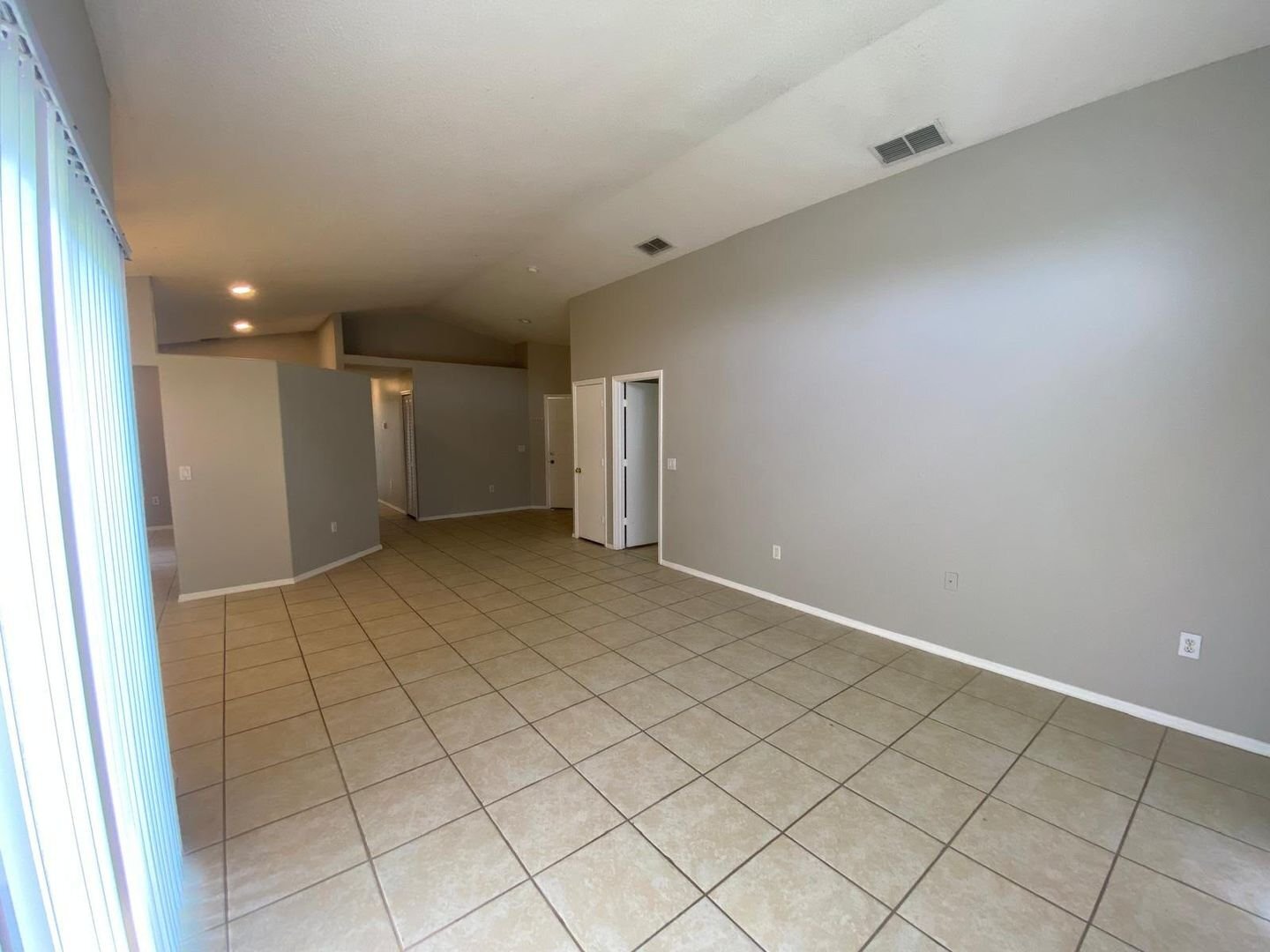 Building Photo - 1440 Timberbend Cir