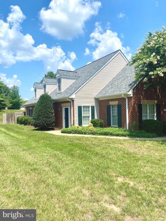 Building Photo - 11100 Trinity Ln