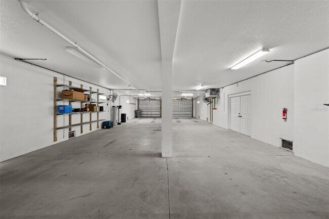 Building Photo - 12116 Lagoon Ln