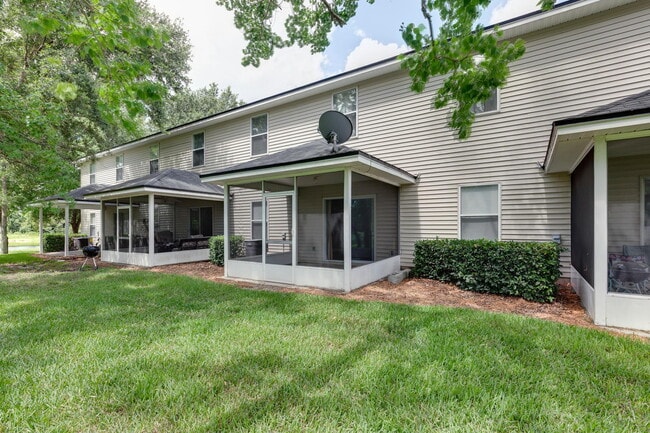 Building Photo - FOR RENT AND READY FOR IMMEDIATE OCCUPANCY! STUNNING LAKE VIEWS • 3 BEDROOMS • 2.5 BATHROOMS • AT...