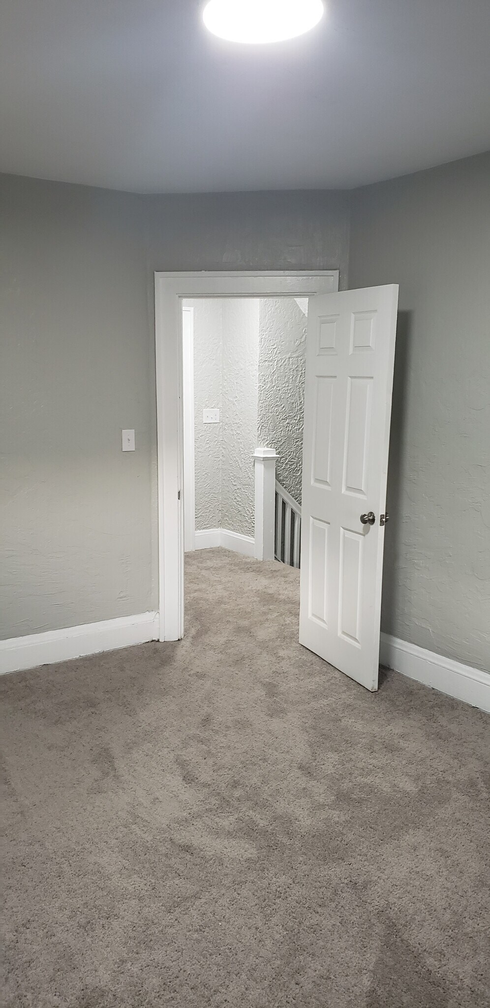 Building Photo - 535 Shelbourne Ave