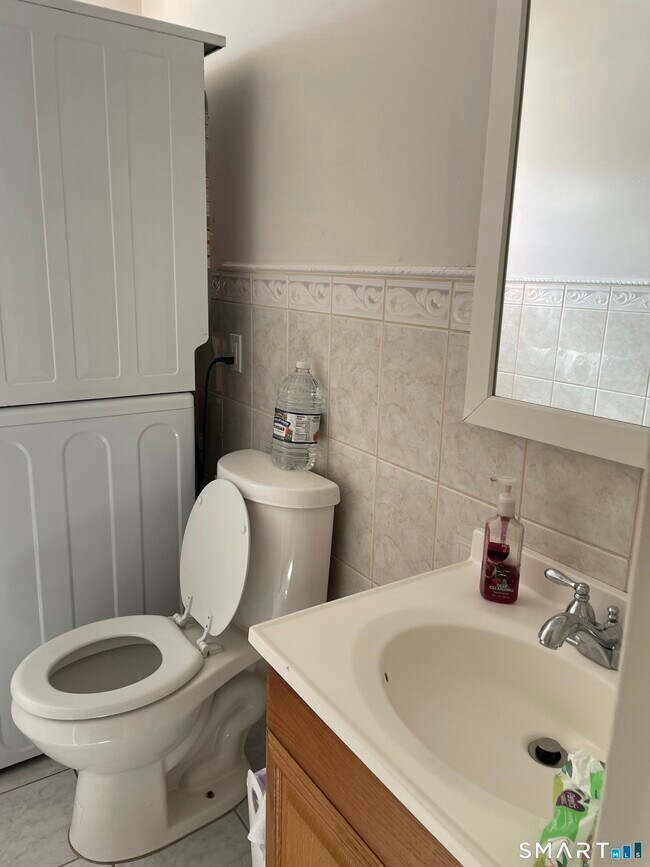 Building Photo - 41 Elmcroft Rd