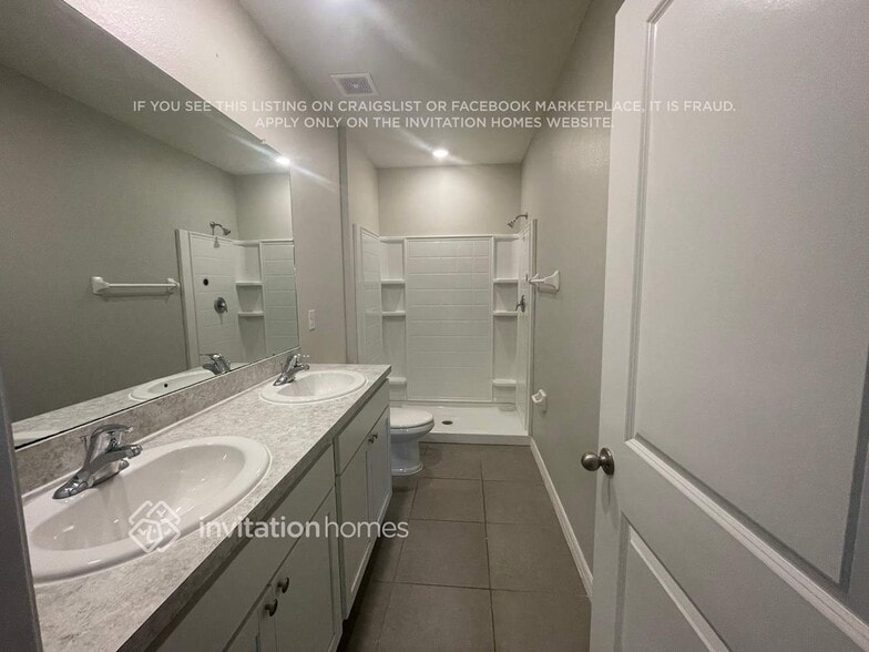 Building Photo - 3261 Pleasant Willow Ct
