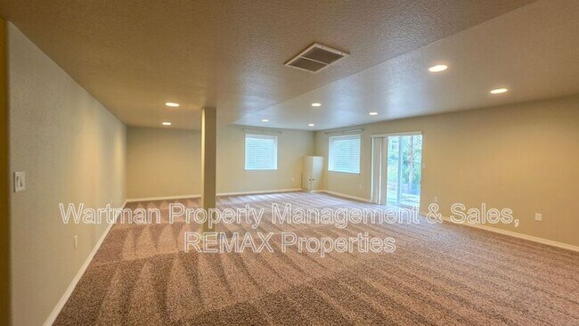 Building Photo - 907 Salmon Pond Way