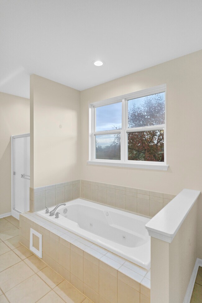 Building Photo - 2660 Harnish Dr