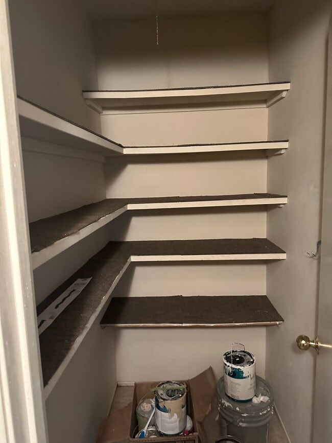 Building Photo - BEAUTIFUL DUPLEX