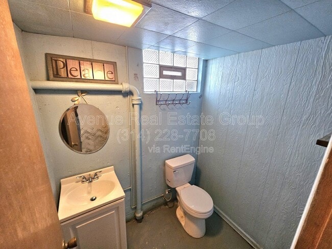 Building Photo - 1130 Forest Home Dr