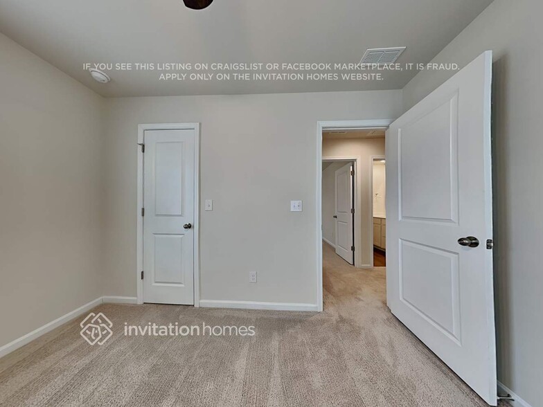 Building Photo - 5140 Spring Breeze Blvd