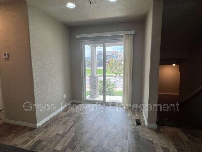 Building Photo - 6107 Kochia Ct