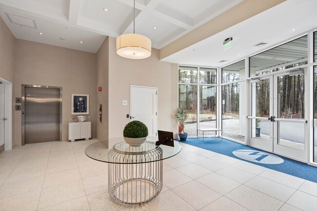 Building Photo - 1 US-1