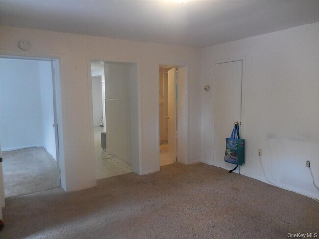 Building Photo - 78 Duncan Ave