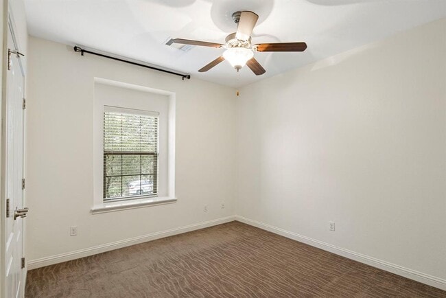 Building Photo - 15712 Sayan Cove