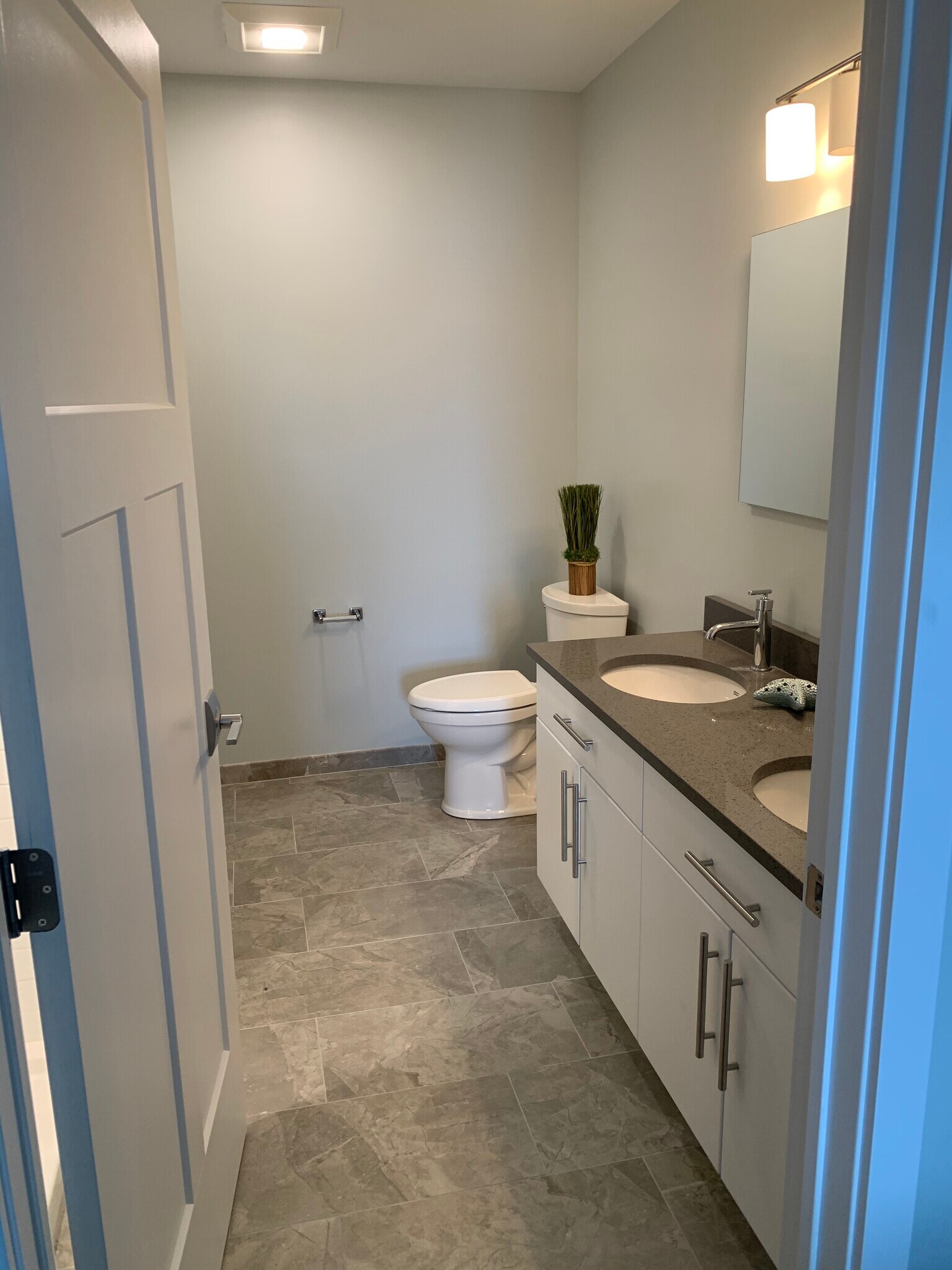 Master Bath - 101 Ocean Blvd