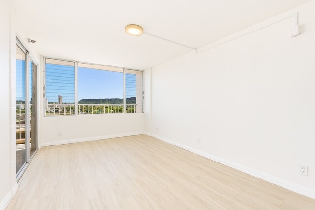 Building Photo - 2542 Date St