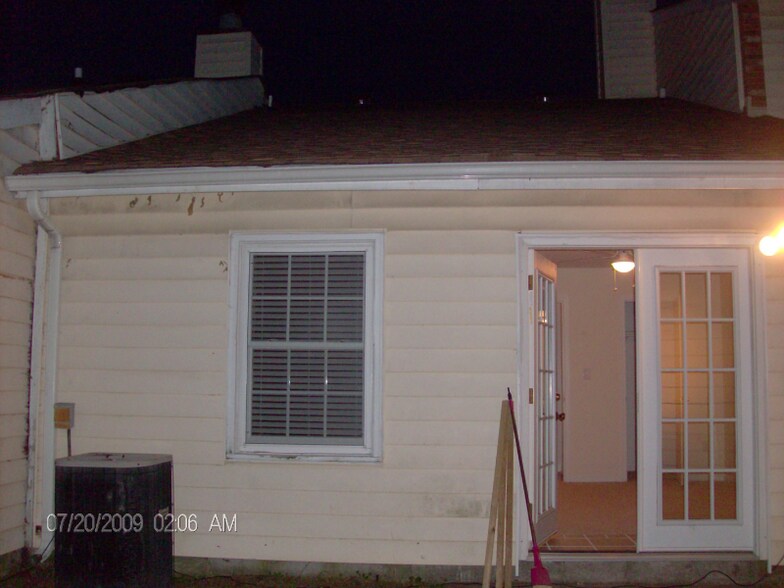 Building Photo - 5559 Lynbrook Landing