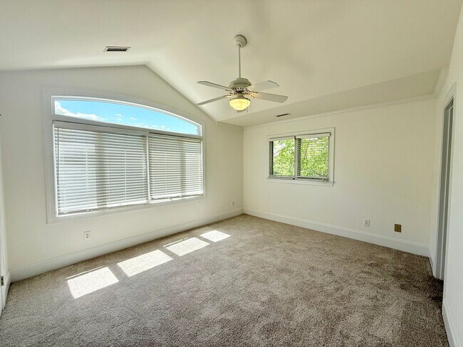 Building Photo - 19327 Beaufain St