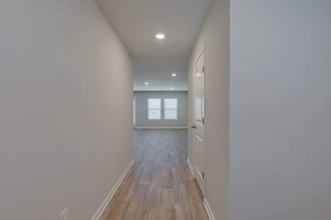 Building Photo - *** COMING SOON! ***  Spacious & Stylish 5...