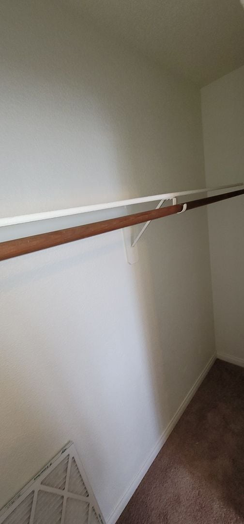 Building Photo - Beautiful Condo in Gated Community with Pool & Spa!