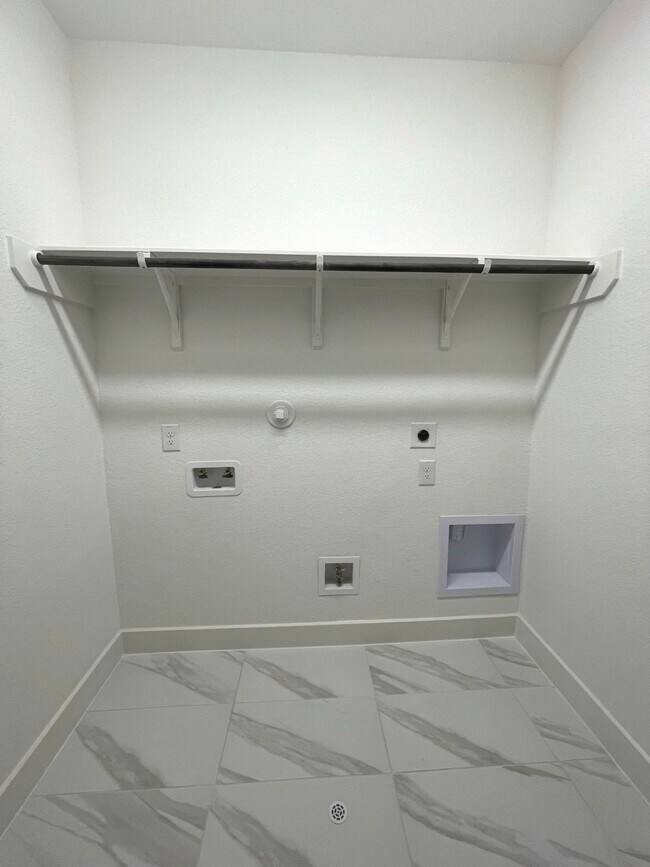 Building Photo - 18607 Courteous Wy