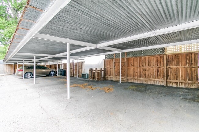 Building Photo - 1407 Springrock Ln