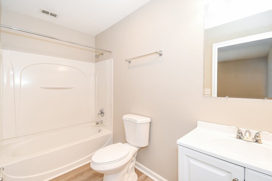 Building Photo - 1233 Homard Pl