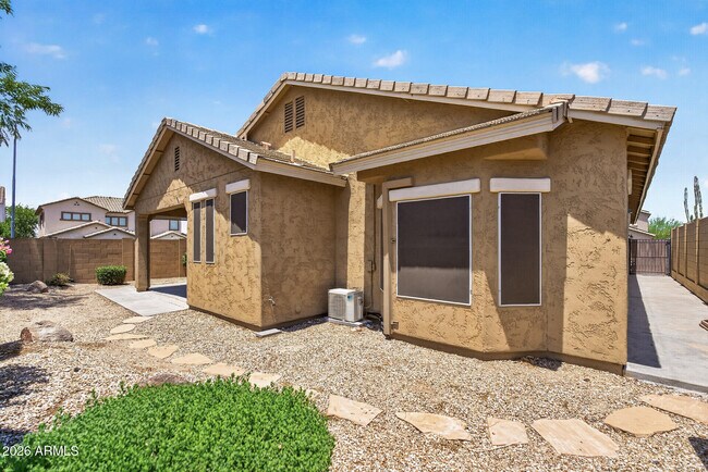 Building Photo - 10639 W Alex Ave