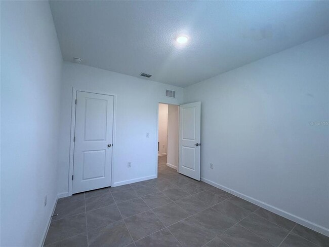 Building Photo - 15393 SW 34th Court Rd