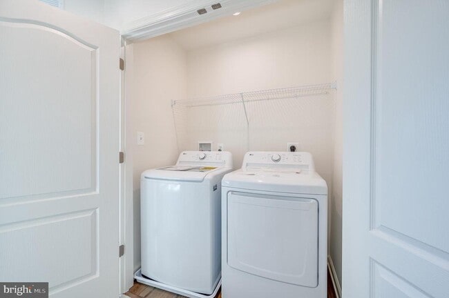 Building Photo - 115 Tuxford Rd