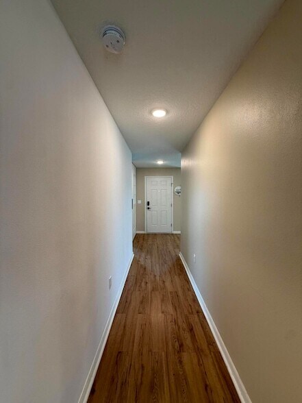 Building Photo - 4249 SW Whitebread Rd