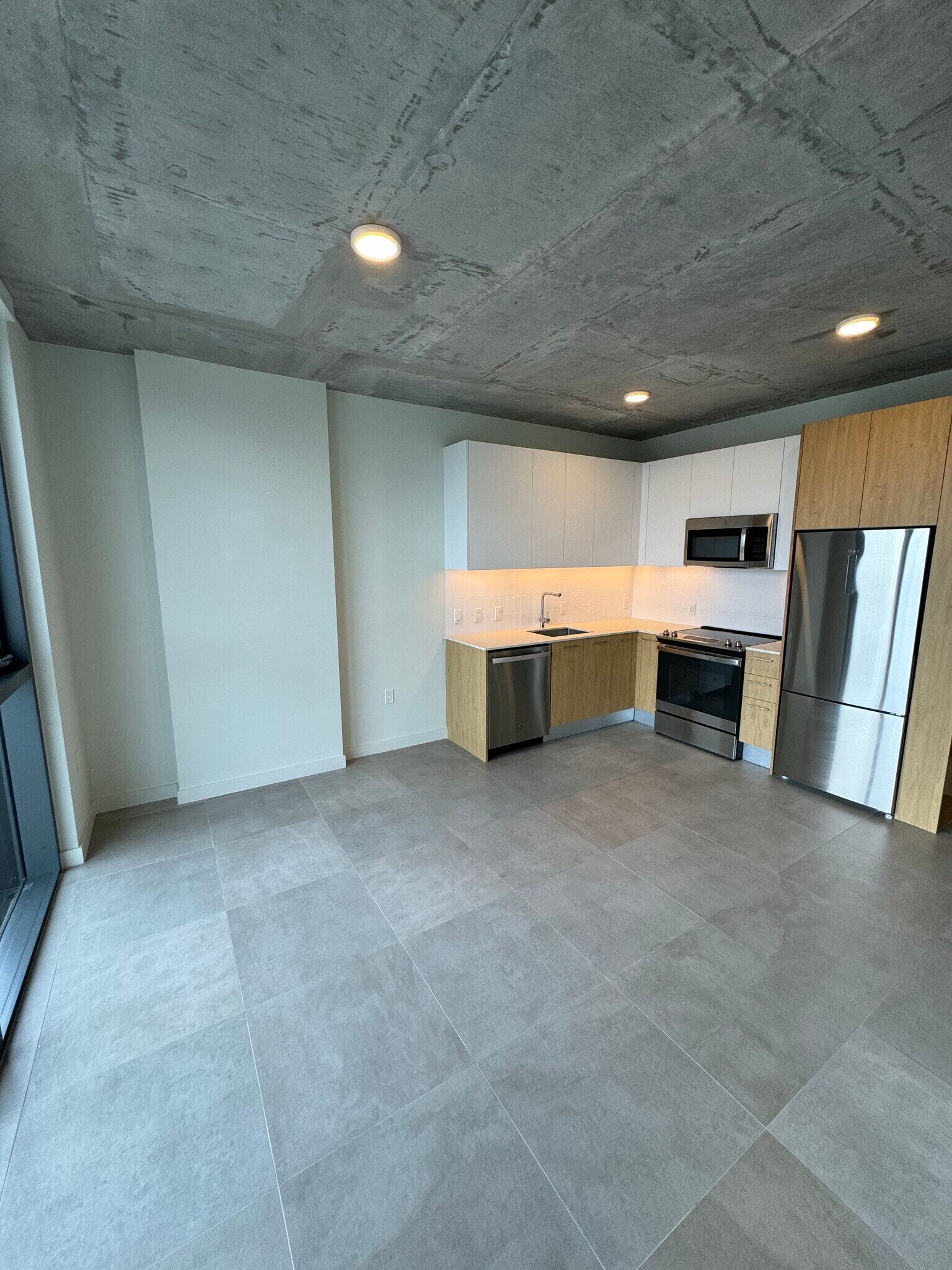 Building Photo - 267 NW 31st St