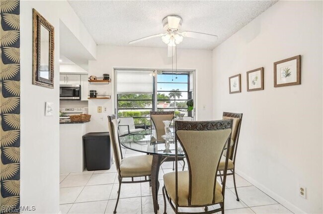 Building Photo - 3655 Boca Ciega Dr