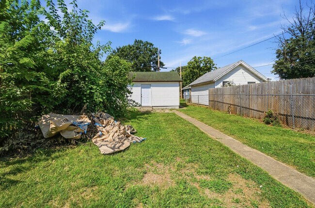 Building Photo - 413 Lockwood Ave