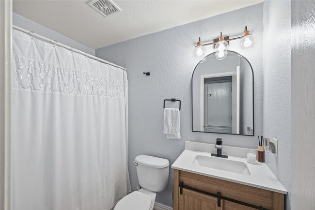 Building Photo - 7827 Raven Creek Ln