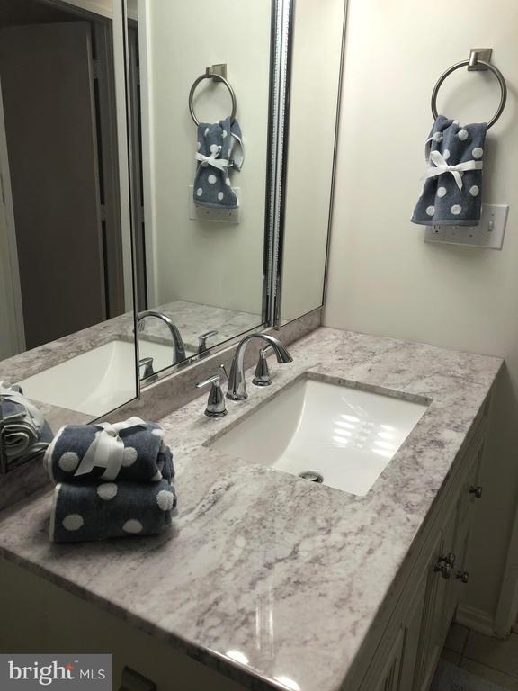 Building Photo - 3310 N Leisure World Blvd