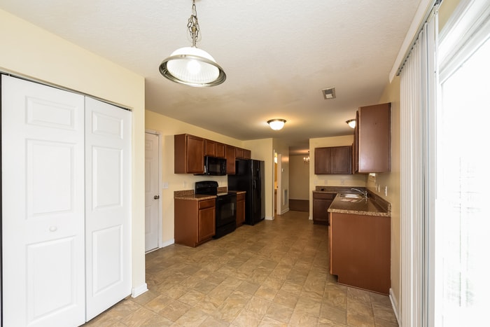 Building Photo - 554 Buckhaven Way