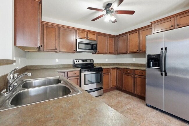 Building Photo - 300 Reedsport Ridge