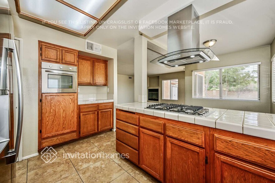 Building Photo - 5319 Gardendale Ln