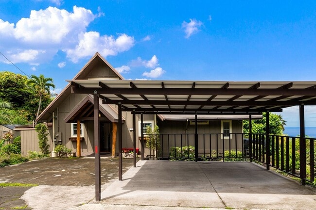 Building Photo - 76-886 Hualalai St